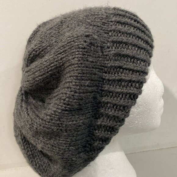 Grey knitted beanie hat - Picture 9 of 11